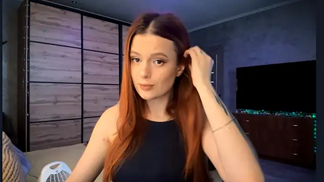 FoxyEmma online show from May 3, 2026, 2:12 pm