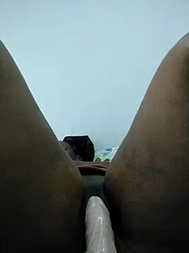 Dutches101 online show from April 11, 2026, 4:39 am