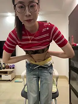 meimeibuguai online show from April 12, 2026, 12:10 pm