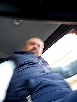 Cristo1982 online show from April 6, 2026, 4:32 am