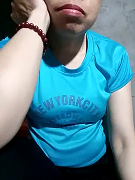 Snapshot of Vily-lonely chatting on April 10, 2026, 12:32 pm Vily-lonely online show from April 10, 2026, 12:32 pm