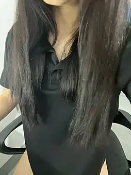 Annie nii online show from May 1, 2026, 8:57 pm