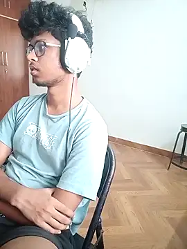 letsplaygame online show from May 2, 2026, 4:28 am