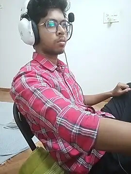 letsplaygame online show from May 15, 2026, 6:09 am