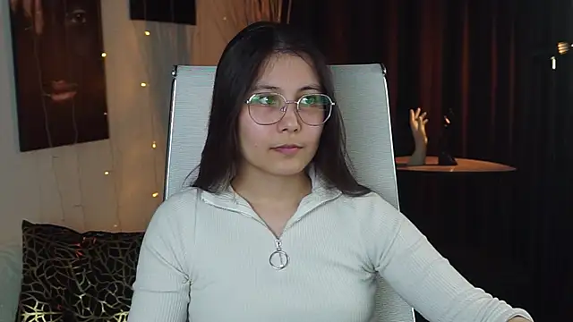 Snapshot of ElisonAvergarden chatting on April 19, 2026, 3:22 pm ElisonAvergarden online show from April 19, 2026, 3:22 pm