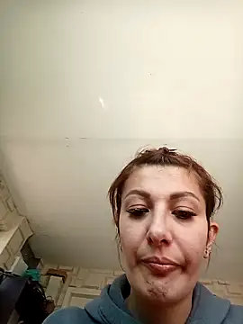 Snapshot of lisa_wey chatting on April 15, 2026, 12:12 pm lisa wey online show from April 15, 2026, 12:12 pm