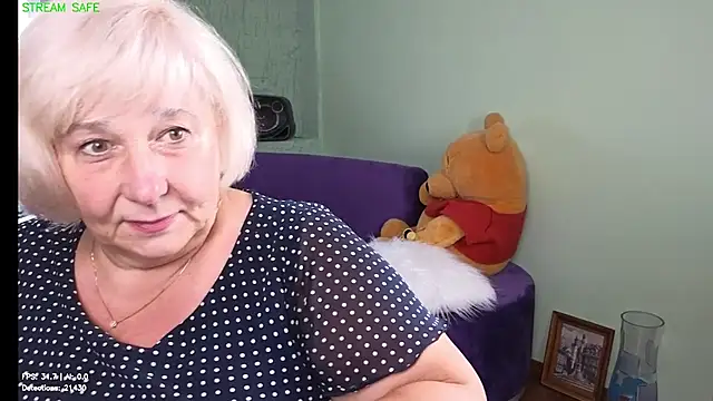 Milane Milky online show from June 13, 2026, 6:11 am