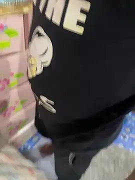 wife1COUPLE online show from April 2, 2026, 3:20 pm