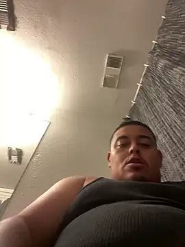 Txcock67 online show from April 5, 2026, 5:48 am