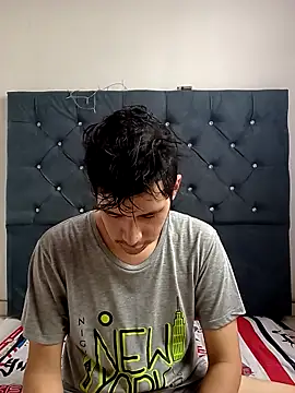 Ian-yin08 online show from April 5, 2026, 8:28 pm