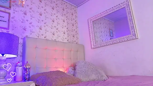 lia kitty0 online show from June 4, 2026, 7:09 pm