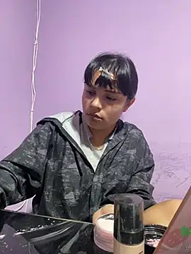 SamanthaColen  online show from April 2, 2026, 3:15 am