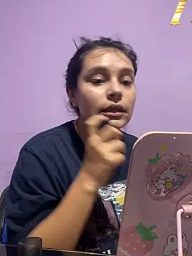 SamanthaColen  online show from April 4, 2026, 1:15 am