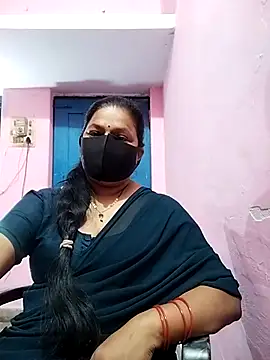 Snapshot of Rubi_012 chatting on April 1, 2026, 7:09 am Rubi 012 online show from April 1, 2026, 7:09 am