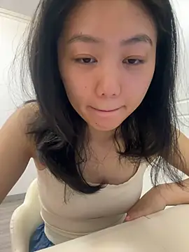 Shanshan 1267 online show from May 18, 2026, 2:23 pm
