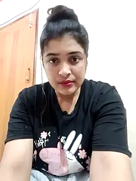 Joya-22 online show from April 8, 2026, 8:31 pm