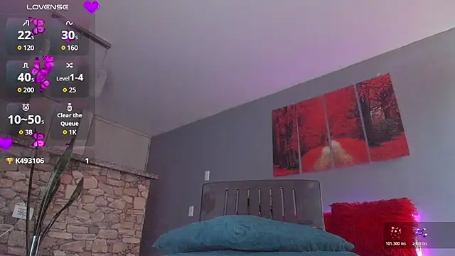 IzamarQueen1 online show from April 15, 2026, 7:43 pm