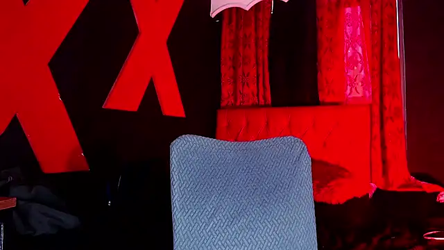AlanFox1 online show from May 29, 2026, 1:31 pm