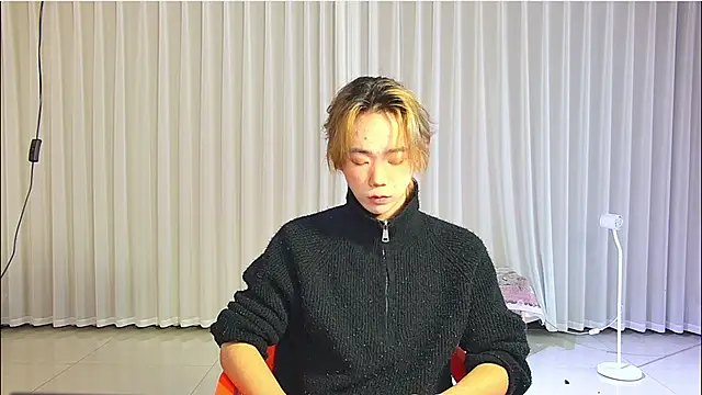 Snapshot of wumei-001 chatting on April 4, 2026, 4:33 am wumei-001 online show from April 4, 2026, 4:33 am