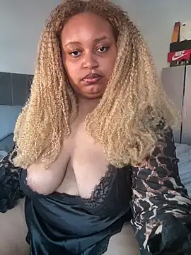 zahiraax online show from April 7, 2026, 3:45 pm