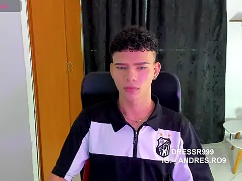 sebascuterouss online show from April 17, 2026, 11:35 am