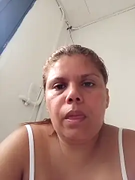 Zafiro MD online show from May 17, 2026, 2:24 pm