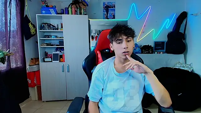 young liam online show from April 5, 2026, 4:48 pm