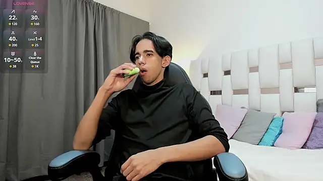 Snapshot of Alessandro_Abruzzo chatting on June 4, 2026, 3:12 am Alessandro Abruzzo online show from June 4, 2026, 3:12 am