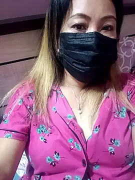 Bristy BigBoobs online show from April 16, 2026, 3:46 pm