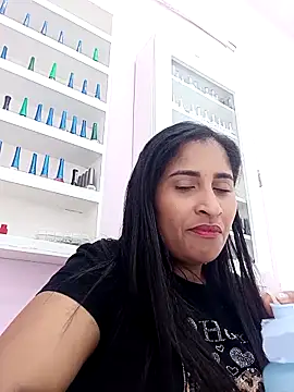 Snapshot of SofiaMendez1_ chatting on April 4, 2026, 3:20 pm SofiaMendez1 online show from April 4, 2026, 3:20 pm