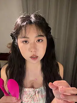 ooooBaby129 online show from April 26, 2026, 1:42 pm