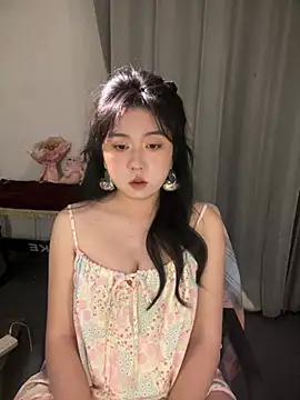 ooooBaby129 online show from May 11, 2026, 1:17 pm