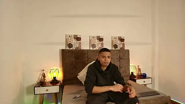 Snapshot of Pablo_Cruzz chatting on April 4, 2026, 9:01 pm Pablo Cruzz online show from April 4, 2026, 9:01 pm