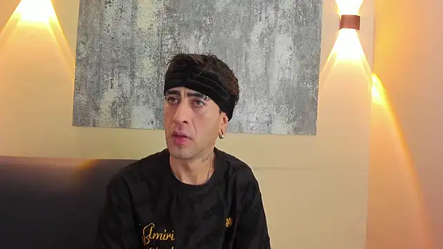 PODEROSO SAMAEL online show from April 8, 2026, 3:50 am