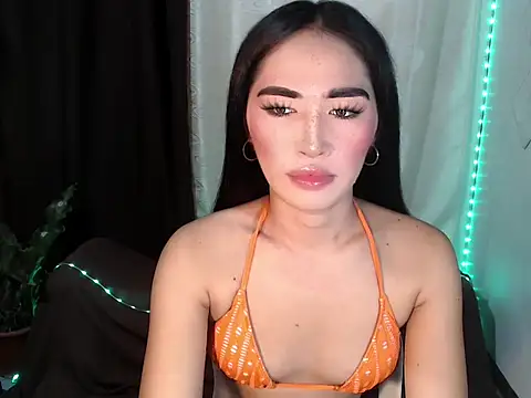 urasiankylie online show from June 8, 2026, 5:35 pm