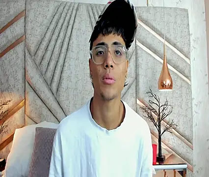 DannTaylor online show from April 7, 2026, 11:54 am