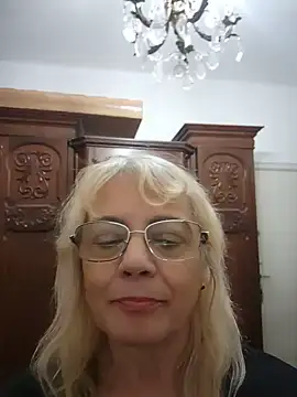MatureElegantWidow online show from June 14, 2026, 9:17 pm
