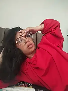 Lucietakeme online show from June 10, 2026, 7:02 pm