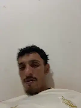 casalcapixaba28 online show from April 17, 2026, 11:52 pm