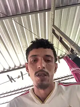 casalcapixaba28 online show from April 18, 2026, 12:31 pm