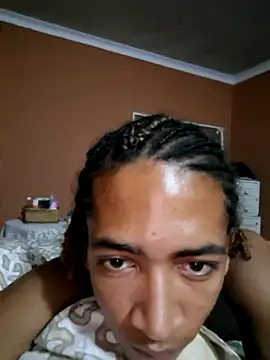 Snapshot of pr33tyliana chatting on April 12, 2026, 12:48 am pr33tyliana online show from April 12, 2026, 12:48 am