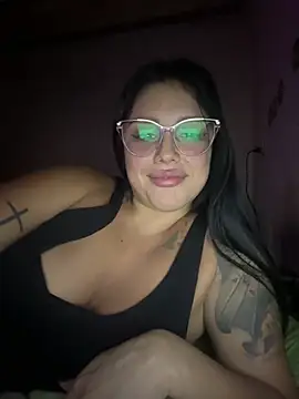 kayladolli online show from April 5, 2026, 8:55 am