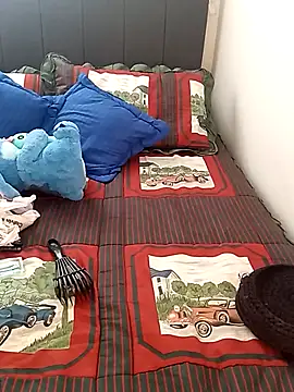 kitsune nyoko online show from April 8, 2026, 9:04 pm