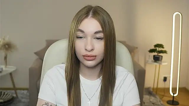 SangVivolo online show from April 5, 2026, 9:50 am