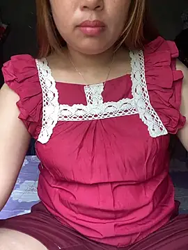   Nomi baby   online show from May 12, 2026, 5:15 am