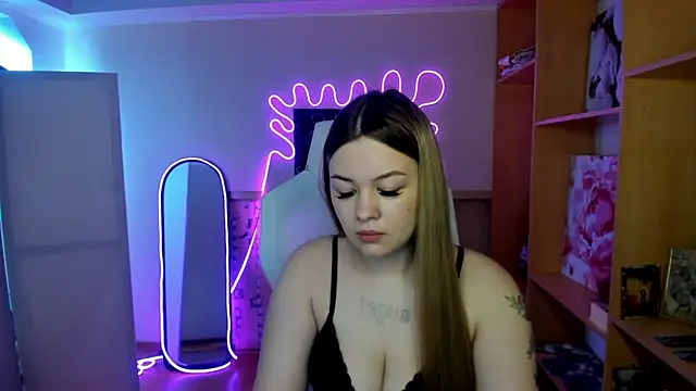 AmeliePeach online show from April 25, 2026, 4:48 am