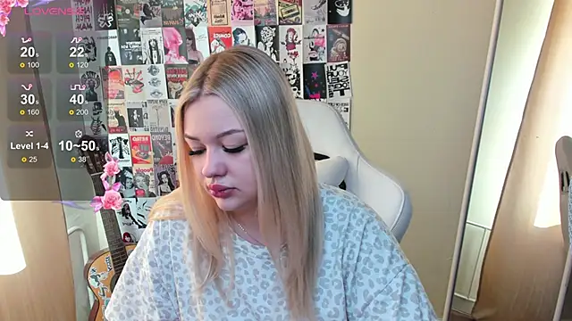 AmeliePeach online show from May 28, 2026, 1:36 am