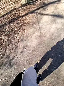 LadyLeni online show from April 9, 2026, 12:43 pm