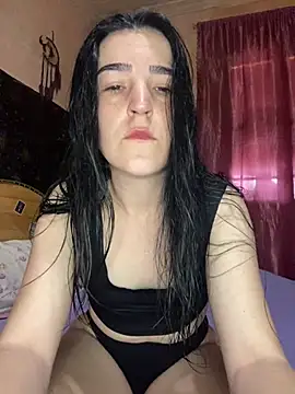 fogosabella225 online show from April 9, 2026, 12:32 pm