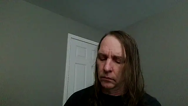 Magnus Luv online show from May 26, 2026, 8:16 pm